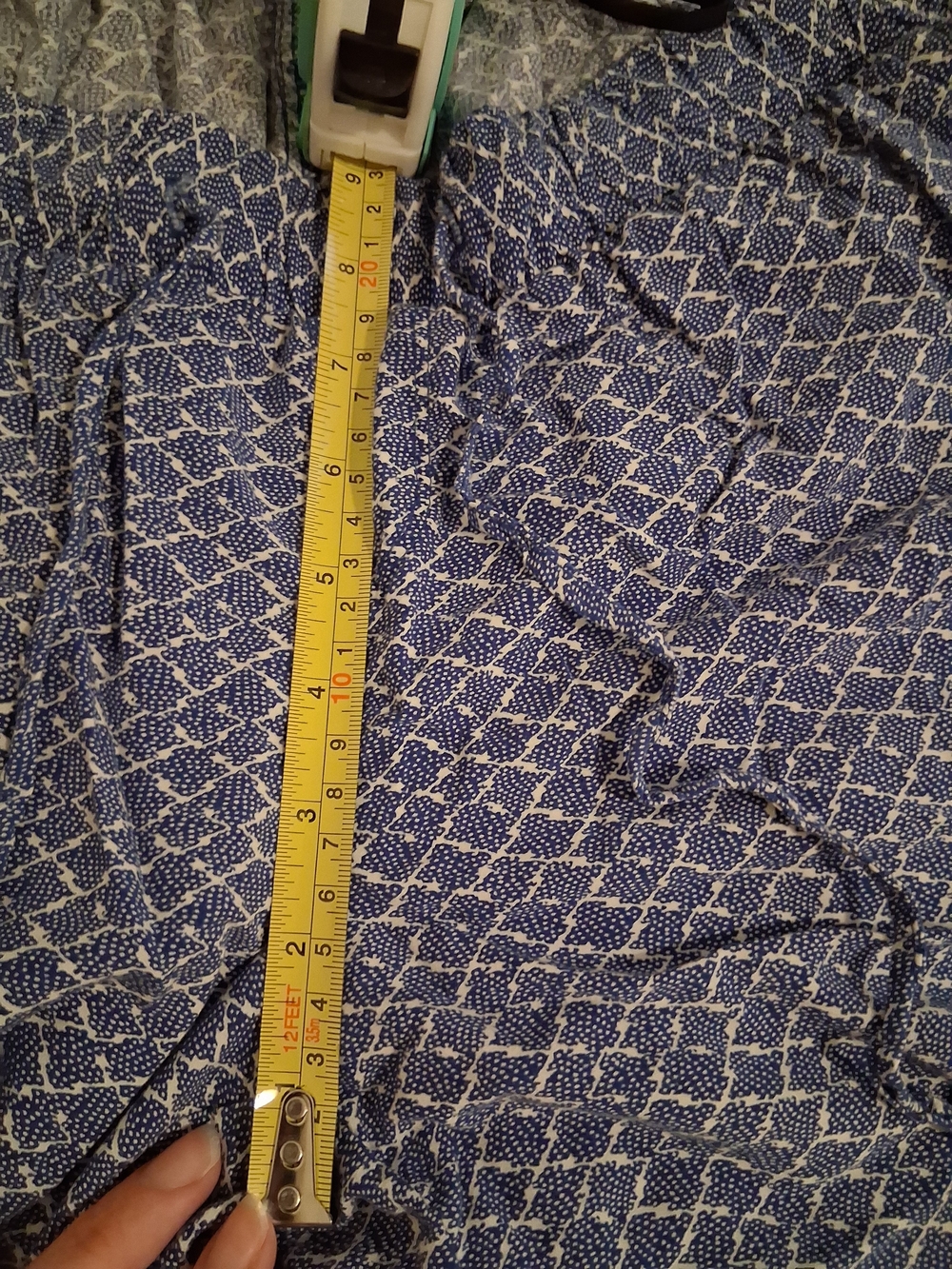 Old Navy Blue Pattern Drawstring Joggers - Picture 5 of 9